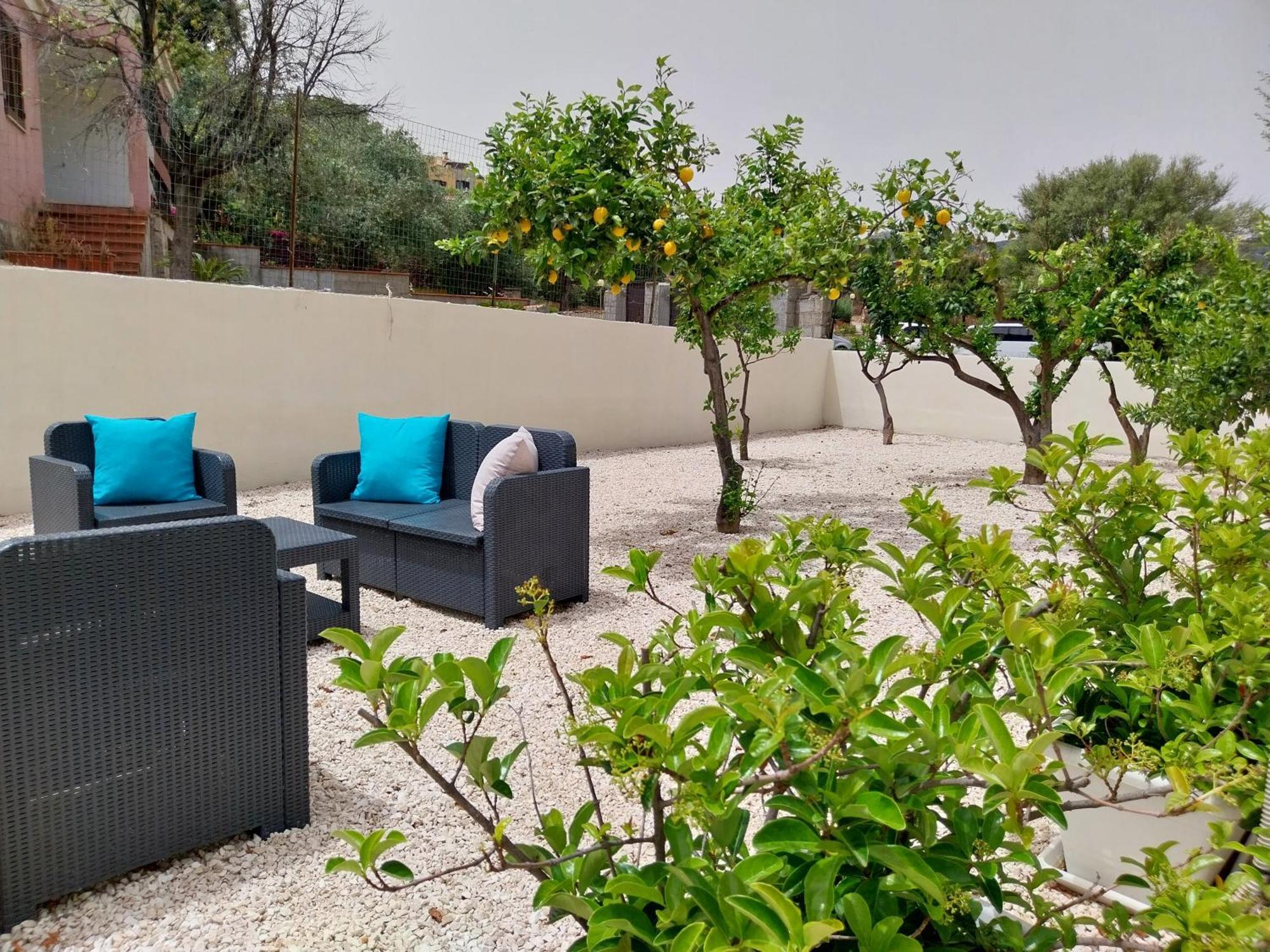 Mivida "Le Stanze Di Ada" Bed & Breakfast San Teodoro  Exterior photo